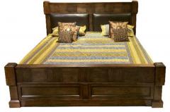 HomeTown Mondo Solidwood Storage King Bed